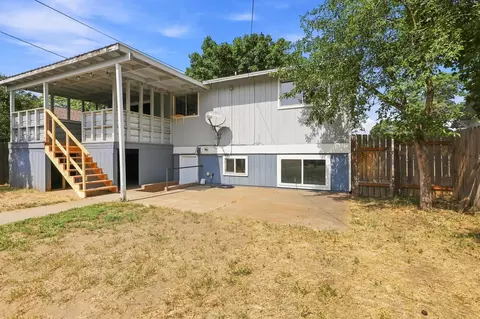 Exterior - 2124 E Sinto Ave, Spokane, WA 99202 photo 8 of 14