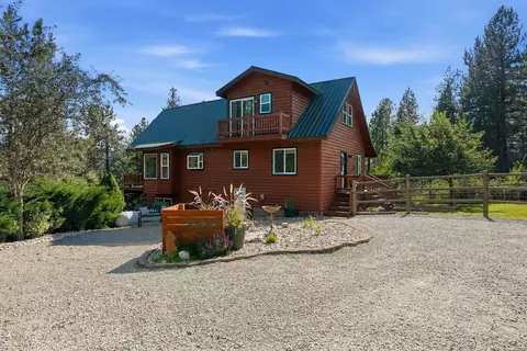 9832 Scotia Rd, Newport, WA 99156