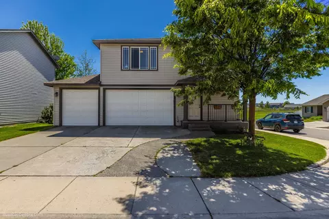 9313 W Foxtail Ln, Spokane, WA 99224