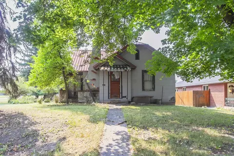 558 E 1st Ave, Colville, WA 99114