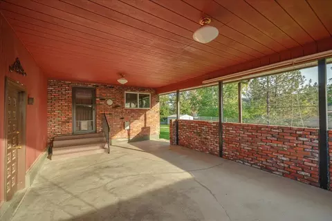 Exterior - 6906 E 10th Ave, Spokane, WA 99212 photo 4 of 10