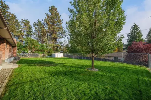 Exterior - 6906 E 10th Ave, Spokane, WA 99212 photo 7 of 10