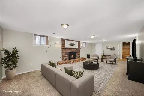 Living - 6906 E 10th Ave, Spokane, WA 99212 photo 6 of 6