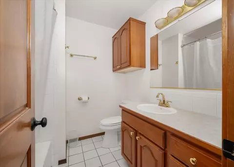 Bath - 6906 E 10th Ave, Spokane, WA 99212 photo 2 of 3