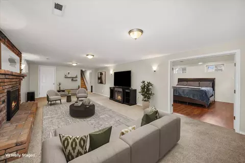 Living - 6906 E 10th Ave, Spokane, WA 99212 photo 5 of 6