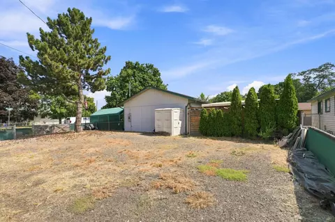 Exterior - 2110 E Decatur Ave, Spokane, WA 99208 photo 9 of 9