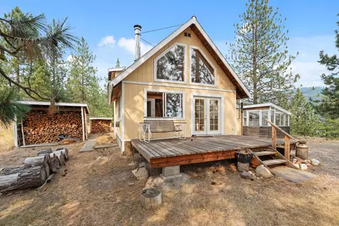 6885 Cummings Way, Tumtum, WA 99034