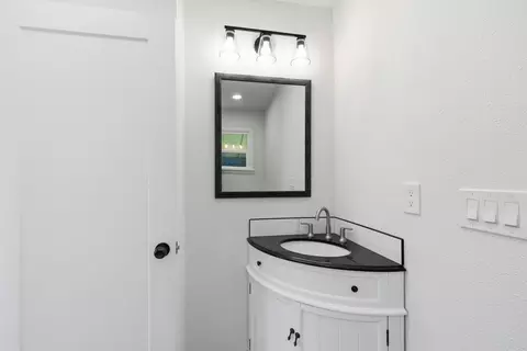 Bath - 120 E Hoffman Ave, Spokane, WA 99208 photo 1 of 3