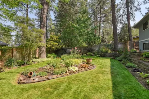 Exterior - 11325 E 45th Ave, Spokane Valley, WA 99206 photo 6 of 10