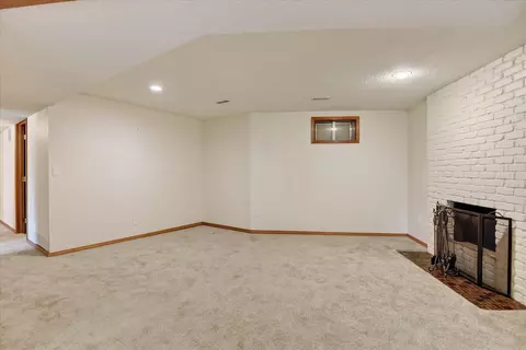 Living - 11325 E 45th Ave, Spokane Valley, WA 99206 photo 10 of 11