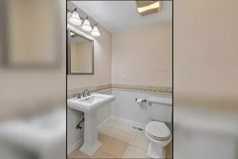 Bath - 11325 E 45th Ave, Spokane Valley, WA 99206 photo 5 of 7