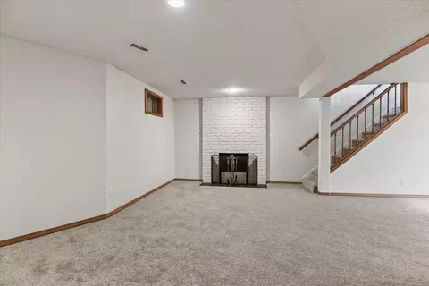 Living - 11325 E 45th Ave, Spokane Valley, WA 99206 photo 8 of 11
