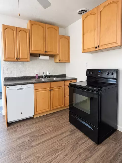 1324 E Broad Ave, Spokane, WA 99207 photo 4