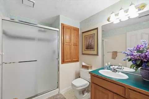 Bath - 17224 N Brookside Ln, Colbert, WA 99005 photo 6 of 6