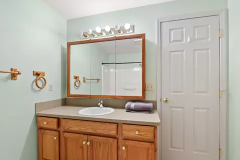 Bath - 11008 E 35th Ave, Spokane, WA 99206 photo 3 of 3