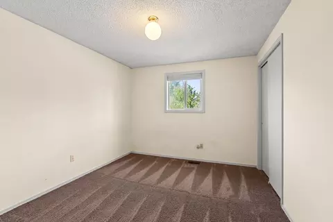Bedroom - 11008 E 35th Ave, Spokane, WA 99206 photo 4 of 6
