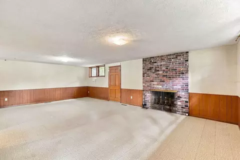 Living - 2639 E 39th Ave, Spokane, WA 99223 photo 8 of 8