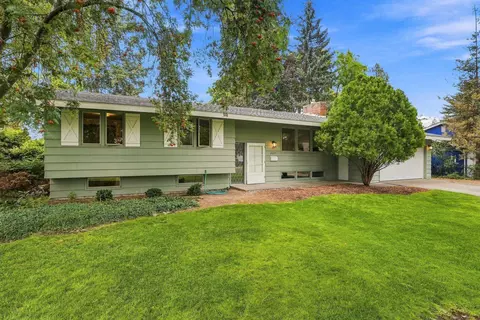 Exterior - 2639 E 39th Ave, Spokane, WA 99223 photo 2 of 11