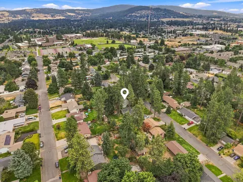 View/Area - 2639 E 39th Ave, Spokane, WA 99223 photo 1 of 2