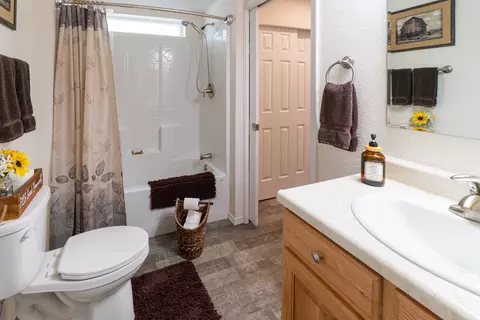 Bath - 3518 E 3rd Ave, Mead, WA 99021 photo 1 of 3