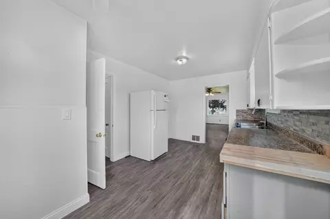 Entry Way - 1658 E Rich Ave, Spokane, WA 99207 photo 1 of 2