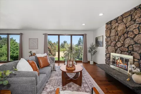 Living - 4503 E Redroan Dr, Spokane, WA 99217 photo 2 of 7