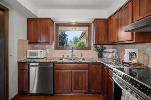 Kitchen - 4503 E Redroan Dr, Spokane, WA 99217 photo 3 of 3