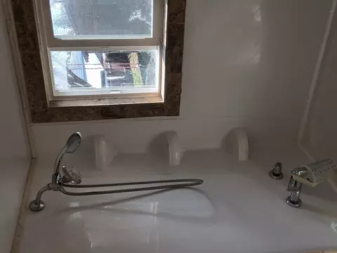 Bath - 4408 E 5th Ave, Spokane Valley, WA 99212 photo 1 of 2