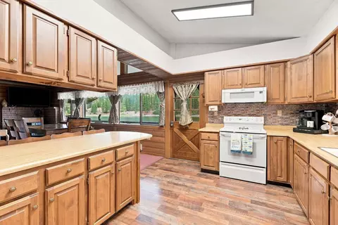 Kitchen - 136 Hazel St, Cusick, WA 99119 photo 5 of 5