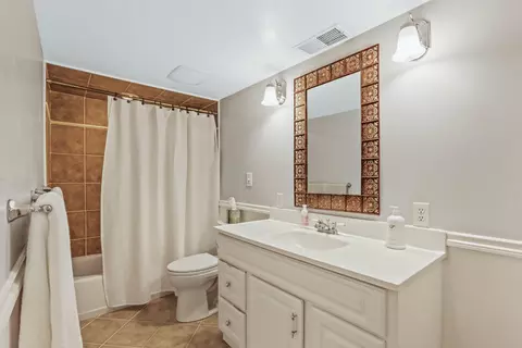 Bath - 944 E 41st Ave, Spokane, WA 99203 photo 2 of 2