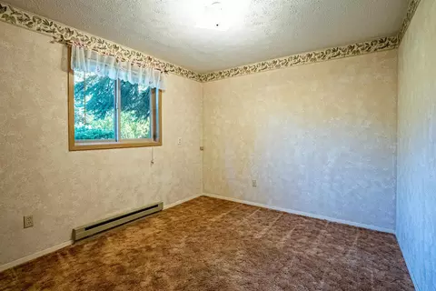 Bedroom - 12001 E 25th Ave, Spokane, WA 99206 photo 5 of 5