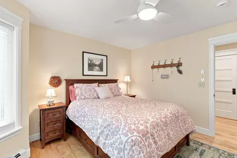 Bedroom - 1727 E 16th Ave Apt 1727 E 16th #1727 ½ E 16TH, Spokane, WA 99203 photo 2 of 5