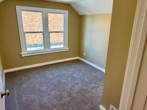 Bedroom - 2708 E Nora Ave, Spokane, WA 99207 photo 3 of 4