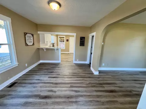 Living - 2708 E Nora Ave, Spokane, WA 99207 photo 3 of 3