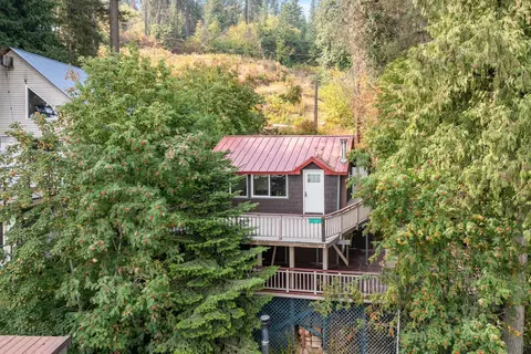11661 N Honeymoon Bay Rd, Newman Lake, WA 99025