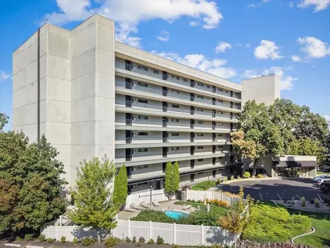 700 W 7th Ave #601, Spokane, WA 99204