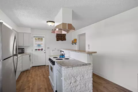 Kitchen - 11515 E 10th Ave, Spokane Valley, WA 99206 photo 3 of 6