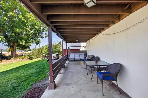 Exterior - 11515 E 10th Ave, Spokane Valley, WA 99206 photo 9 of 14