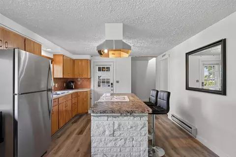 Kitchen - 11515 E 10th Ave, Spokane Valley, WA 99206 photo 6 of 6