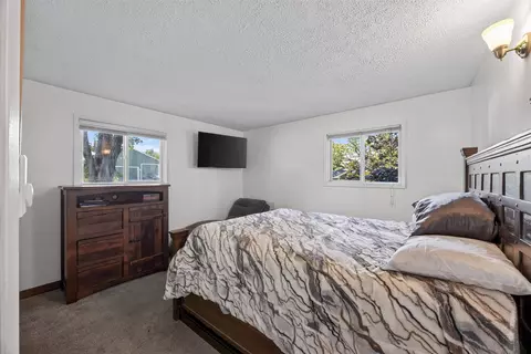 Bedroom - 11515 E 10th Ave, Spokane Valley, WA 99206 photo 1 of 6