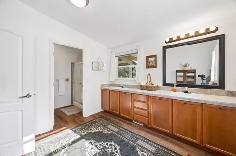 Bath - 20611 E Wallis Rd, Mead, WA 99021 photo 1 of 4