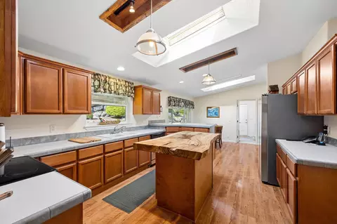 Kitchen - 20611 E Wallis Rd, Mead, WA 99021 photo 1 of 2
