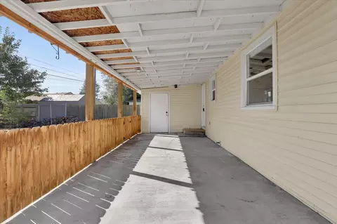 Exterior - 560 E Joseph Ave, Spokane, WA 99208 photo 2 of 4