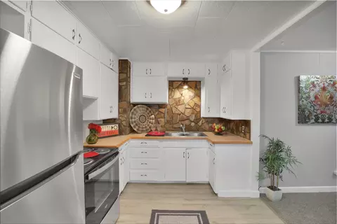 Kitchen - 560 E Joseph Ave, Spokane, WA 99208 photo 1 of 4