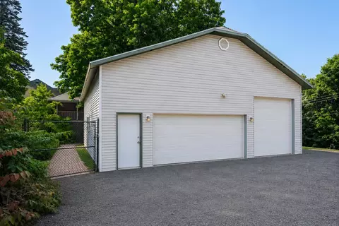 Exterior - 1421 E 18th Ave, Spokane, WA 99203 photo 6 of 13