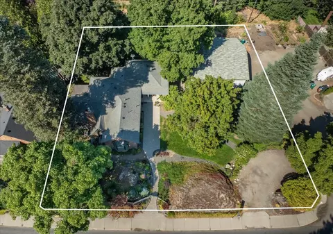 Exterior - 1421 E 18th Ave, Spokane, WA 99203 photo 5 of 13