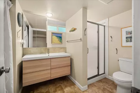 Bath - 1421 E 18th Ave, Spokane, WA 99203 photo 2 of 2