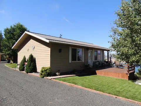39235 Sun Rdg N, Seven Bays, WA 99122