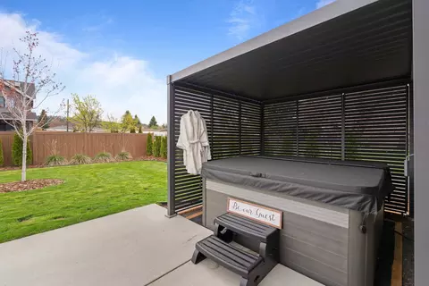 Exterior - 8305 E Maringo Dr, Spokane, WA 99212 photo 7 of 13