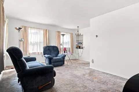 Living - 2710 E Hoffman Ave, Spokane, WA 99207 photo 2 of 2